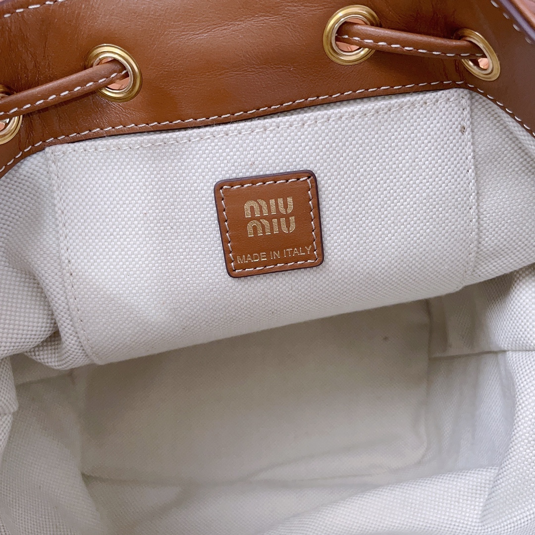 Miu Miu   00539