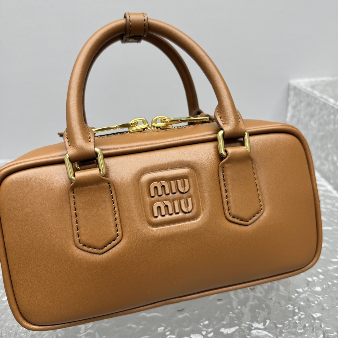 Miu Miu  005414