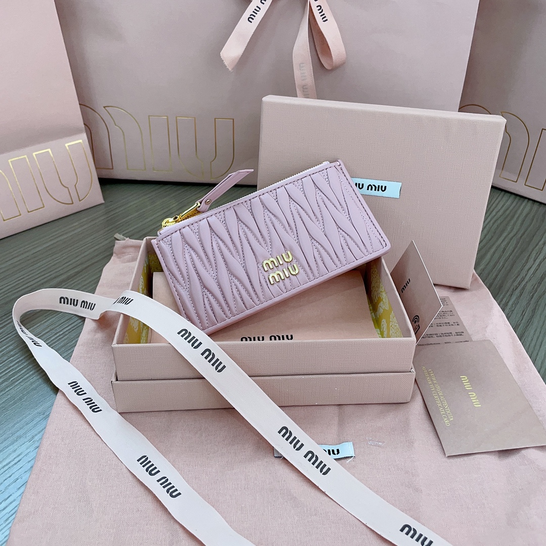 Miu Miu Quilted leather card holder – Lightpinl pruple| 5MB006N88F0012