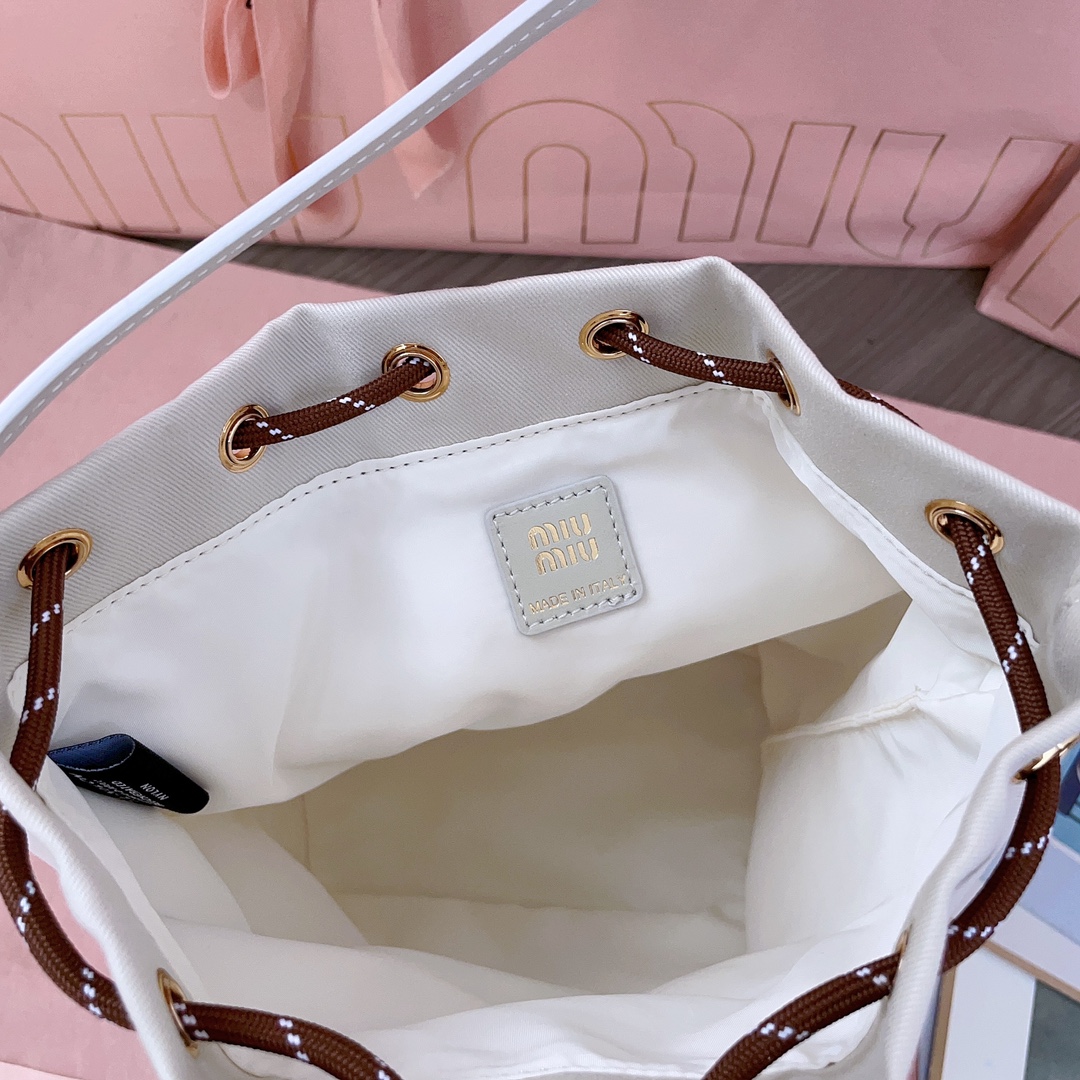 Miu Miu   00549