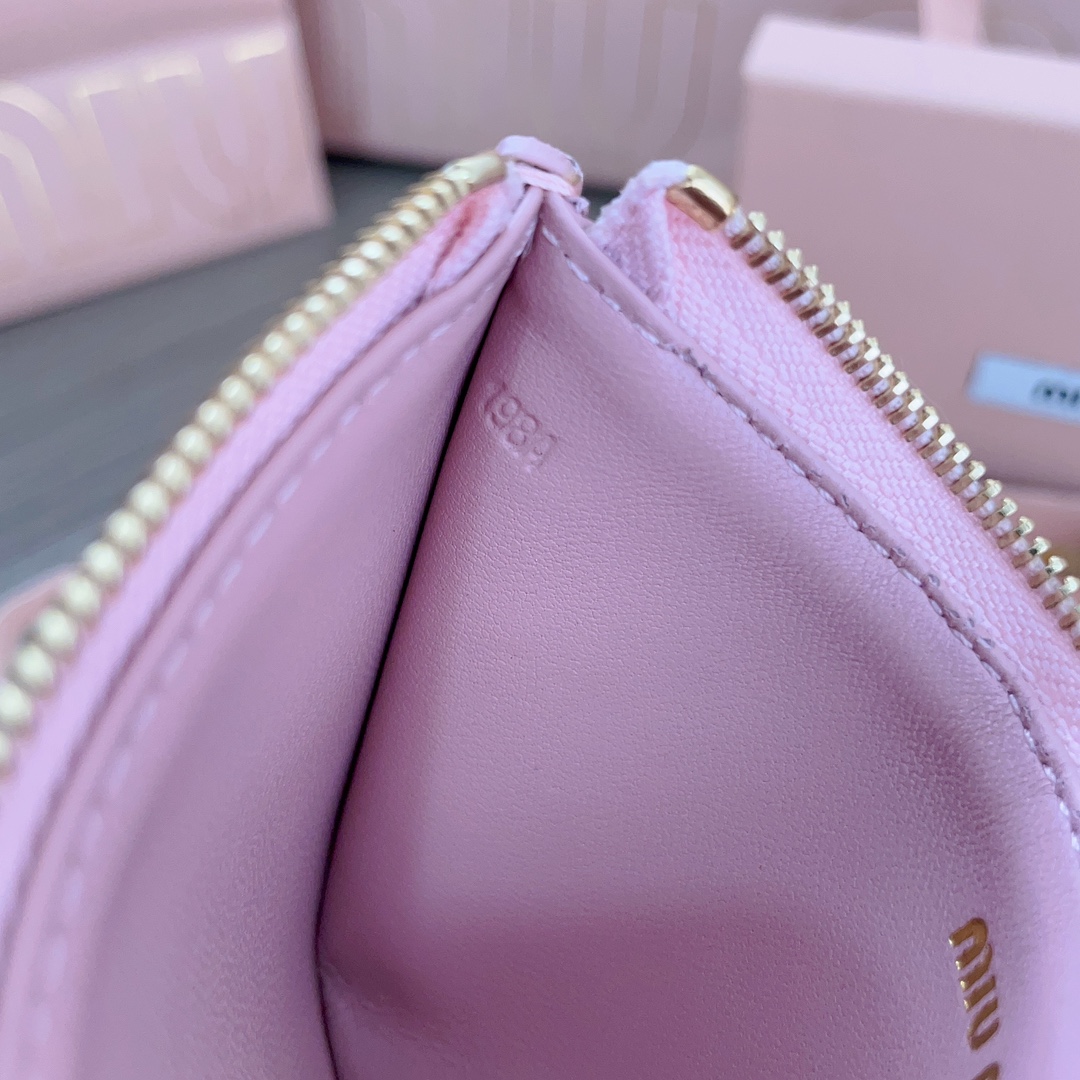 Miu Miu 00549