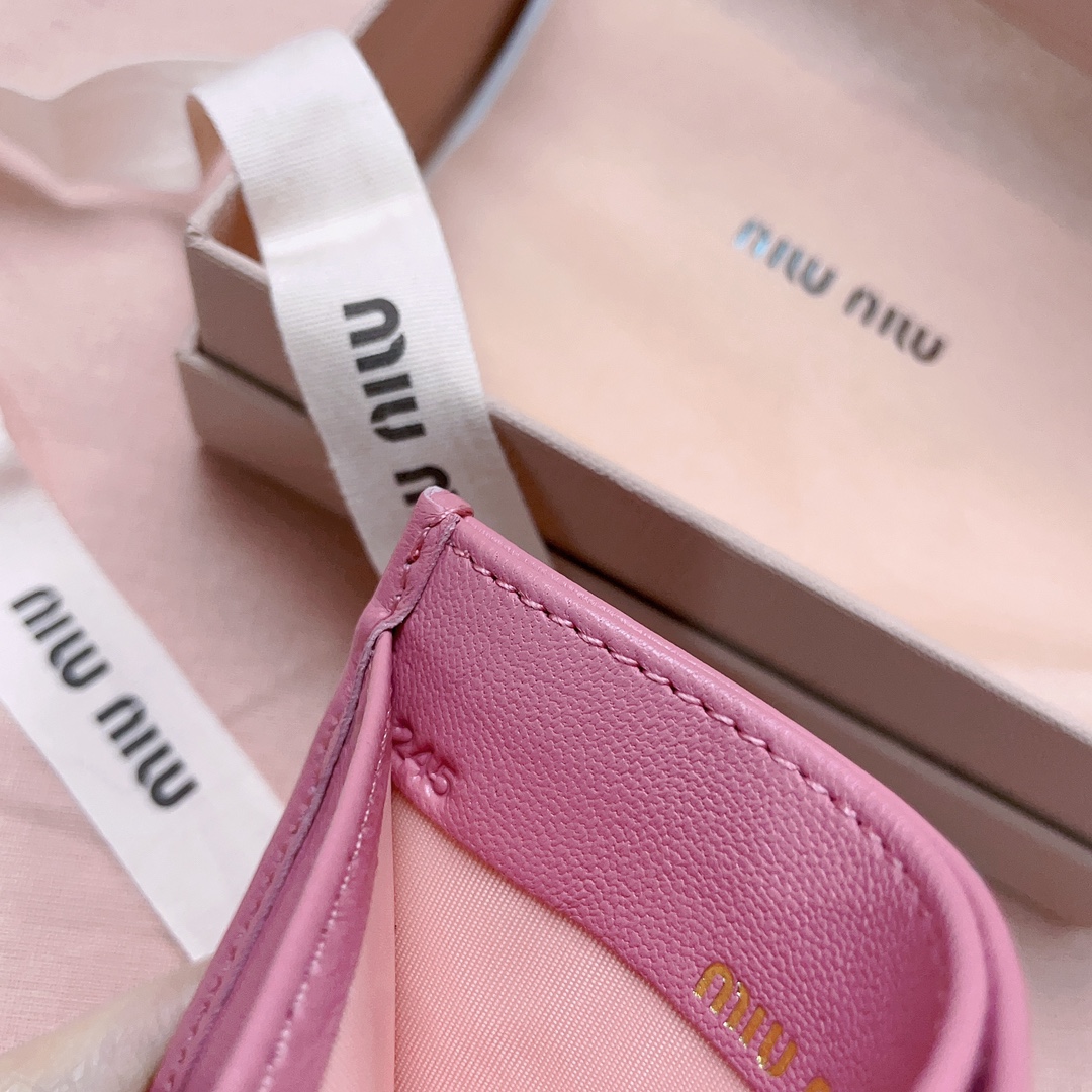 Miu Miu 00606