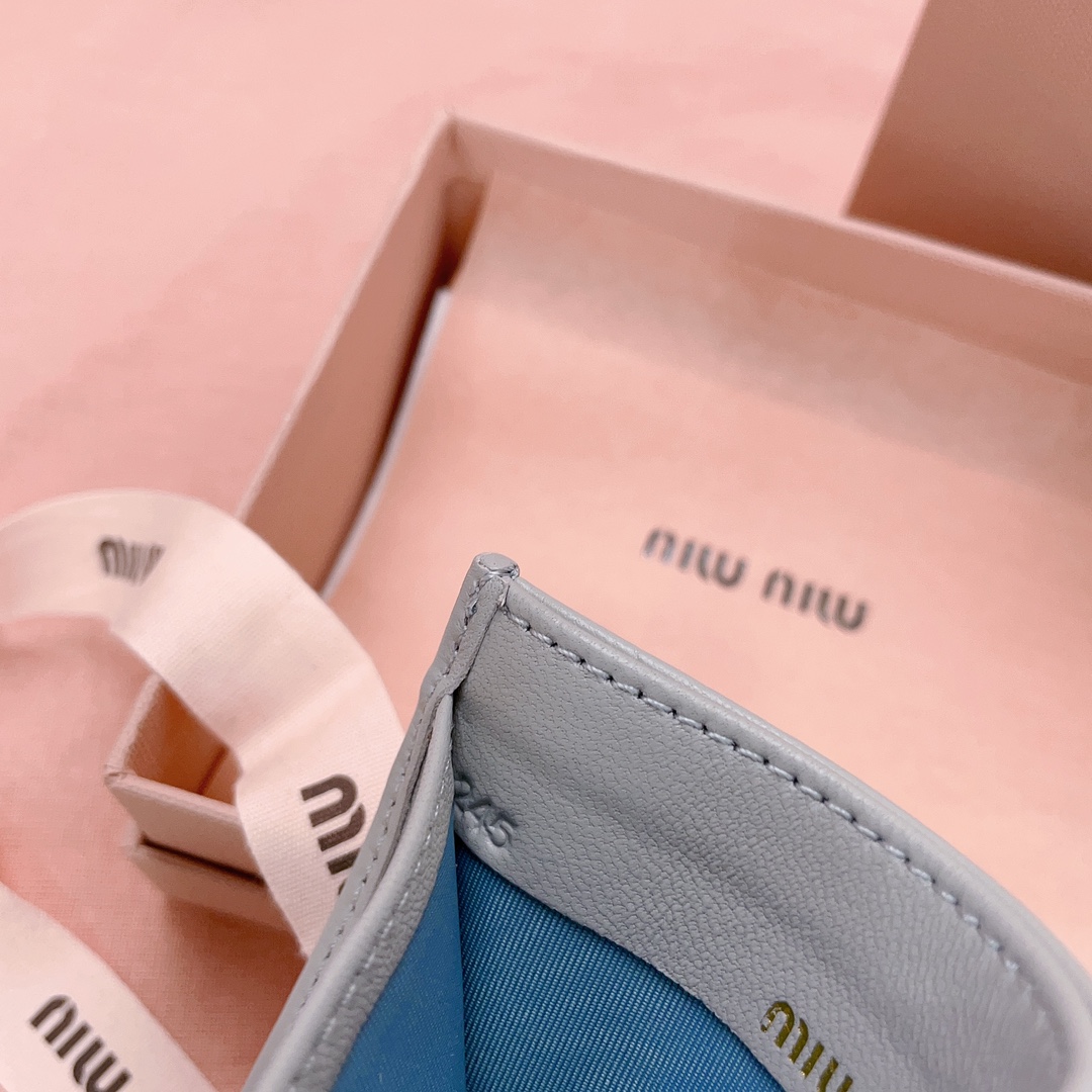 Miu Miu 00619