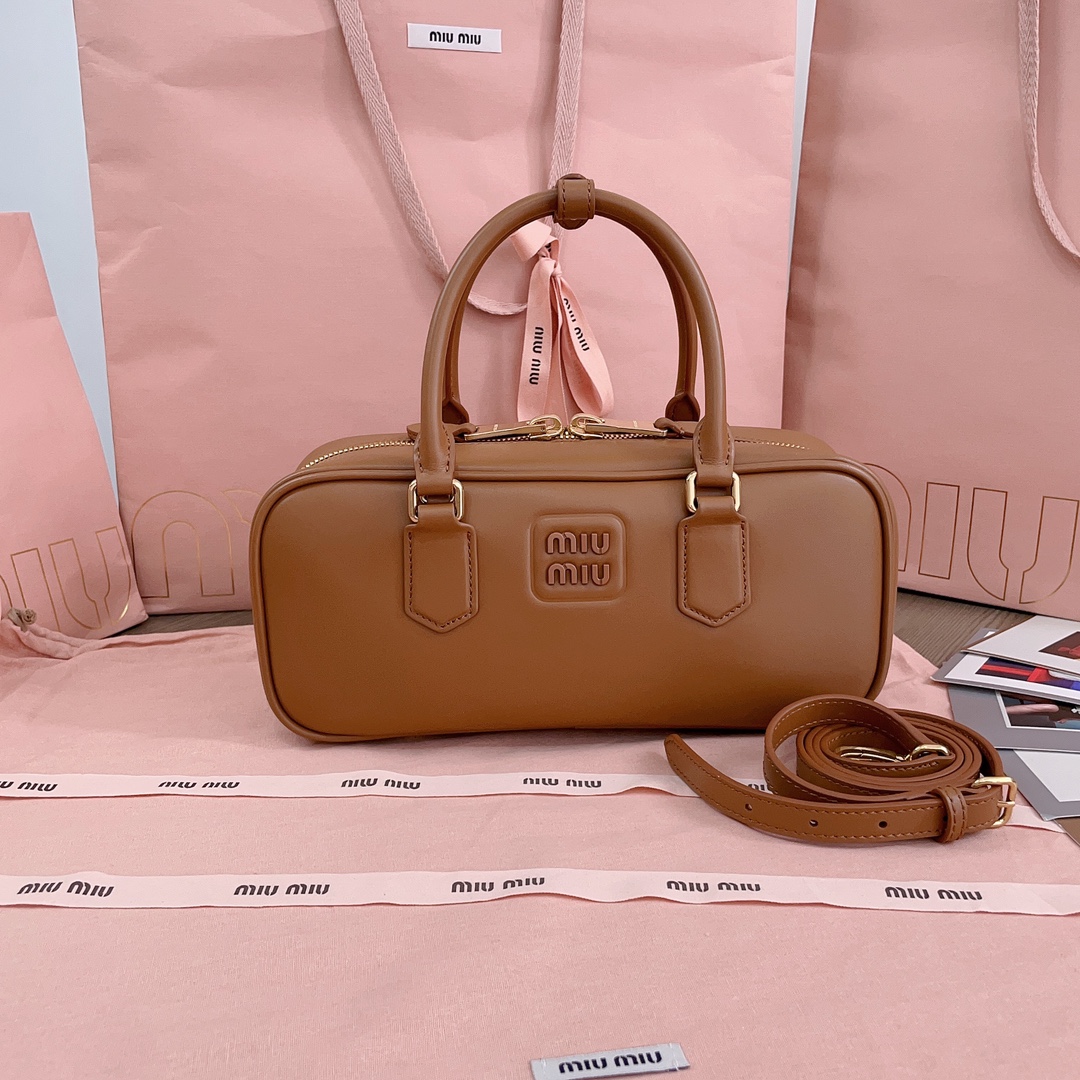 Arcadie Small leather tote bag in brown – Miu Miu