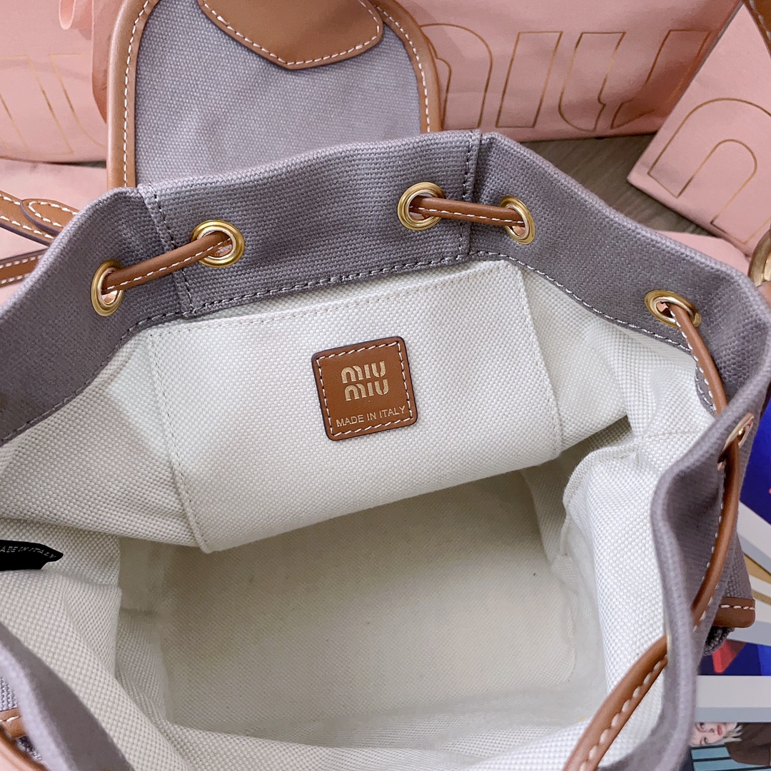 Miu Miu 00739