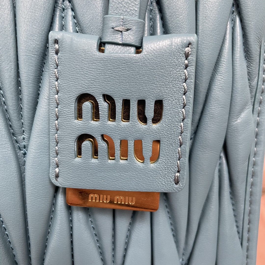 Miu Miu 00857