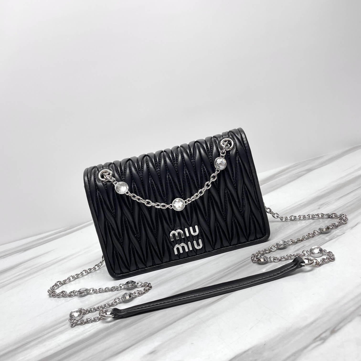 Miu Miu Matelassé Cross Body Bag | Black | F