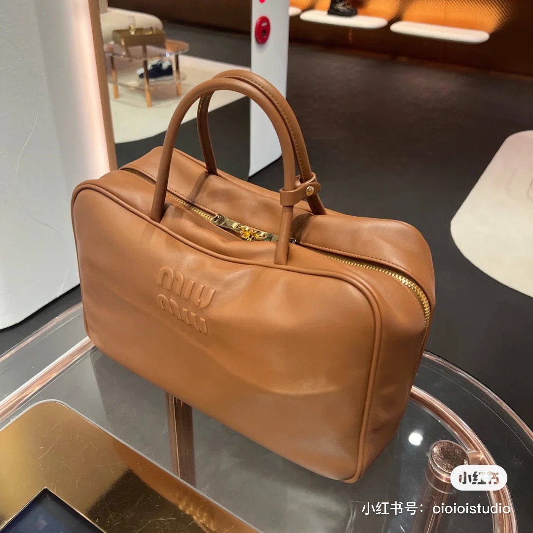Miu Miu 00989