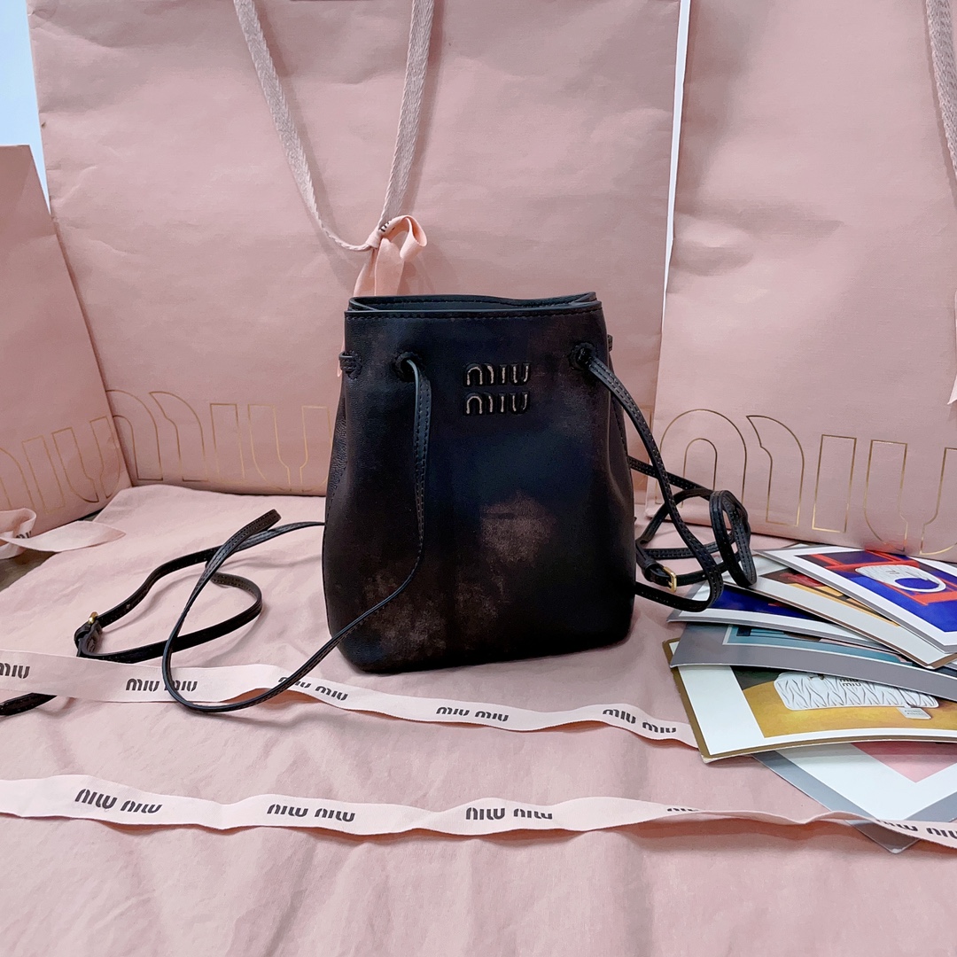 Miu Miu Mini Leather Bucket Bag | Black  Miu Miu  00999
