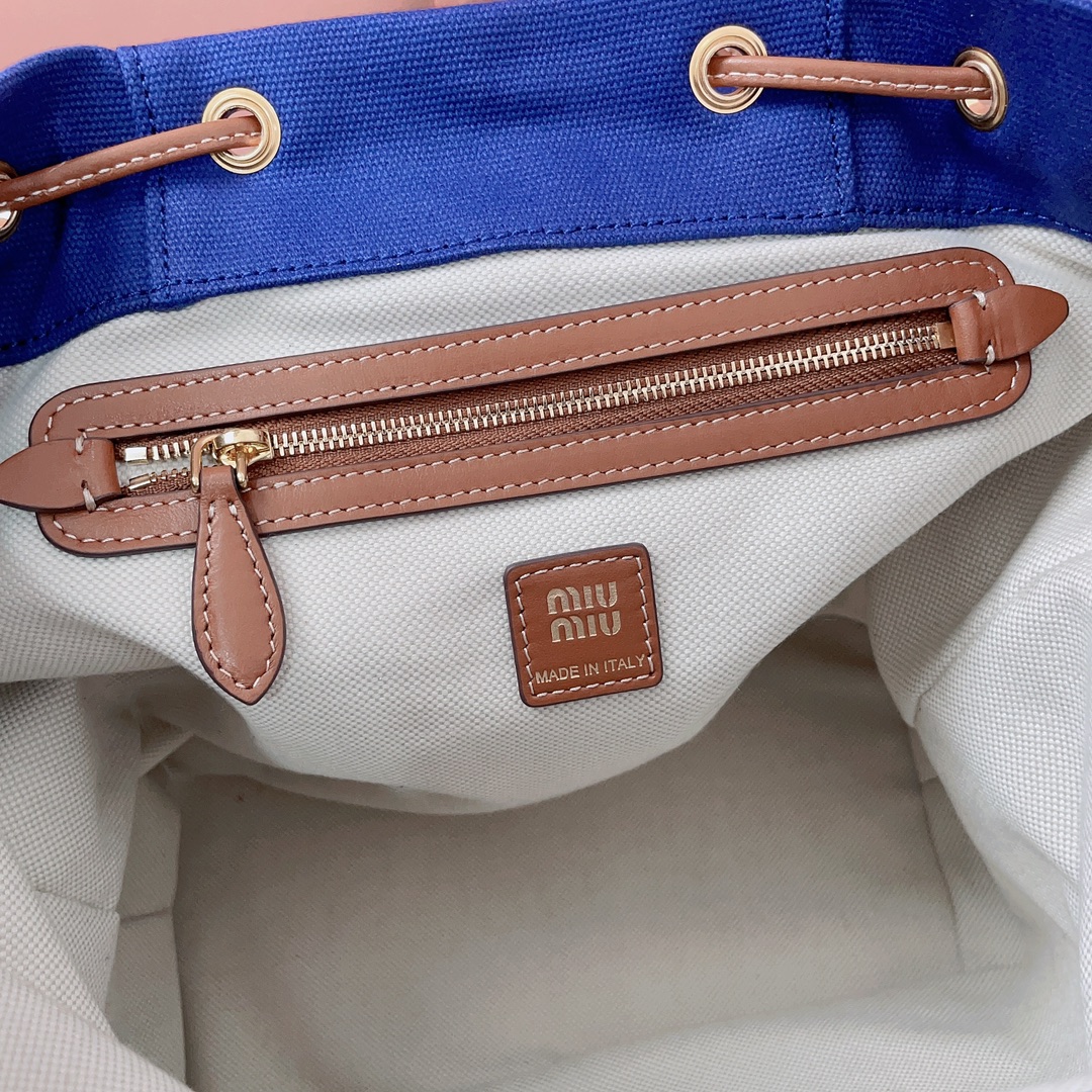 Miu Miu 01037