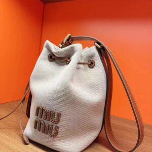 Miu Miu 01049