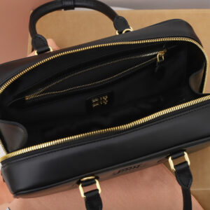 Miu Miu  01059