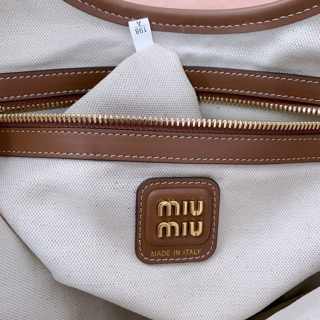 Miu Miu 01139