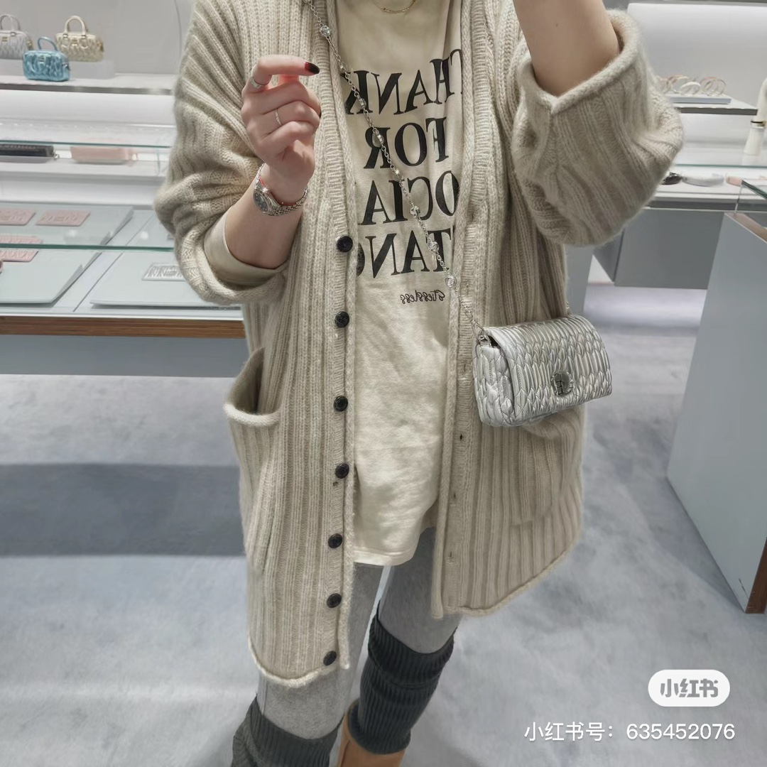 Miu Miu 01209