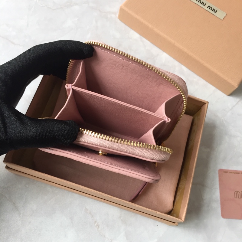 Miu Miu  01268