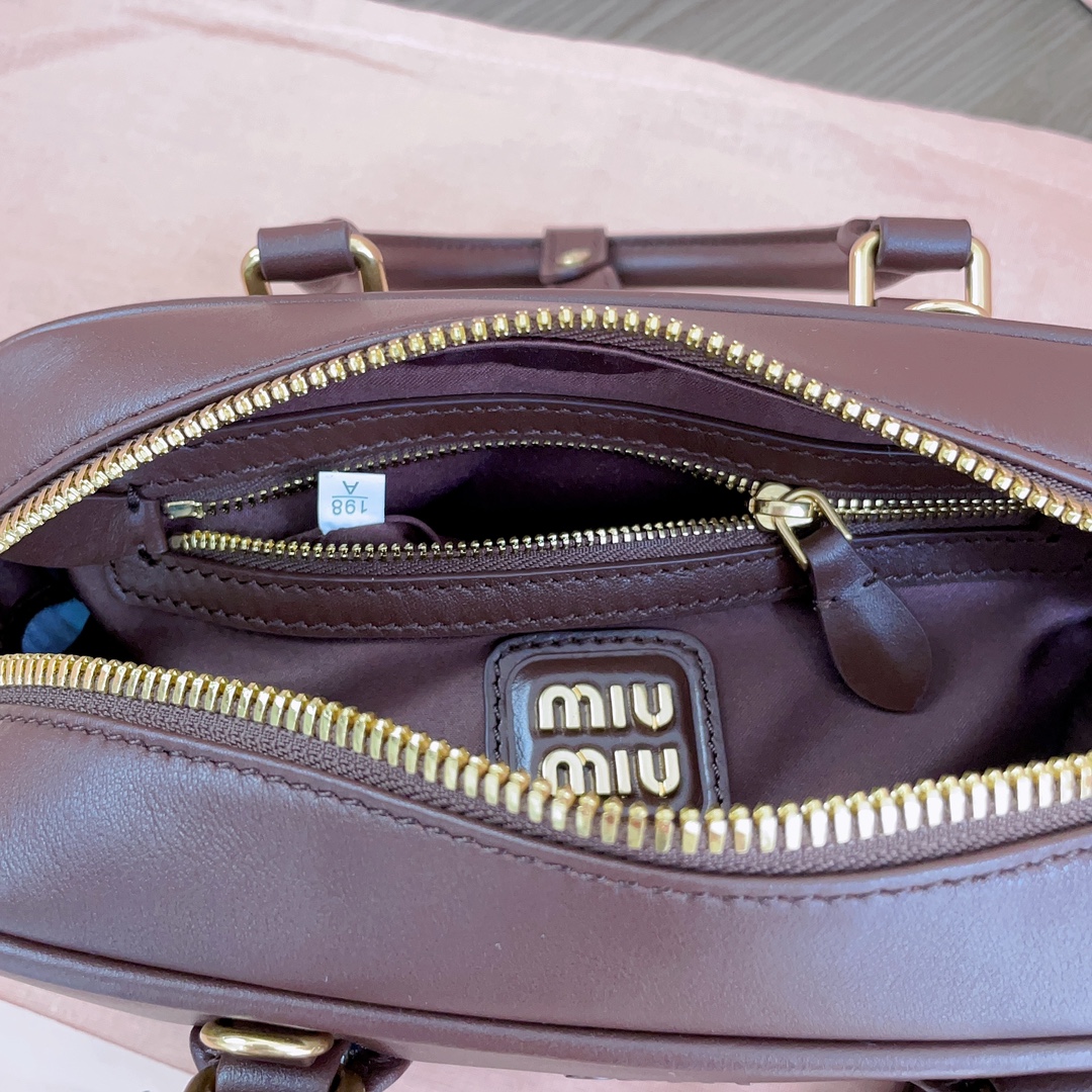 Miu Miu  01339
