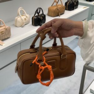 Miu Miu  01369