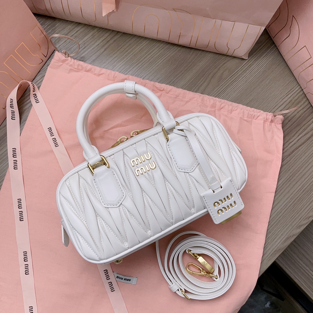 Miu Miu 01369