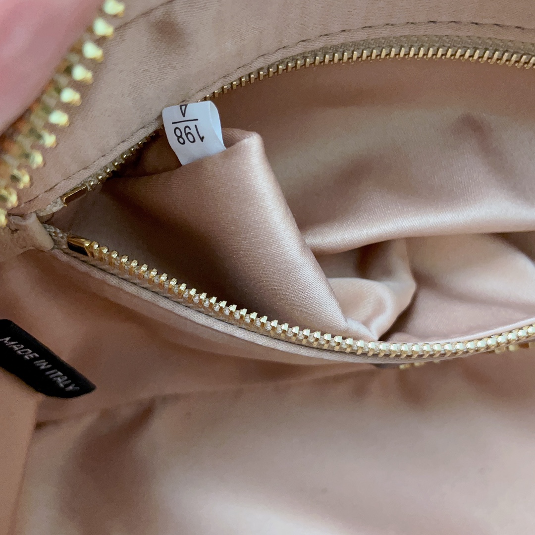 Miu Miu 01389