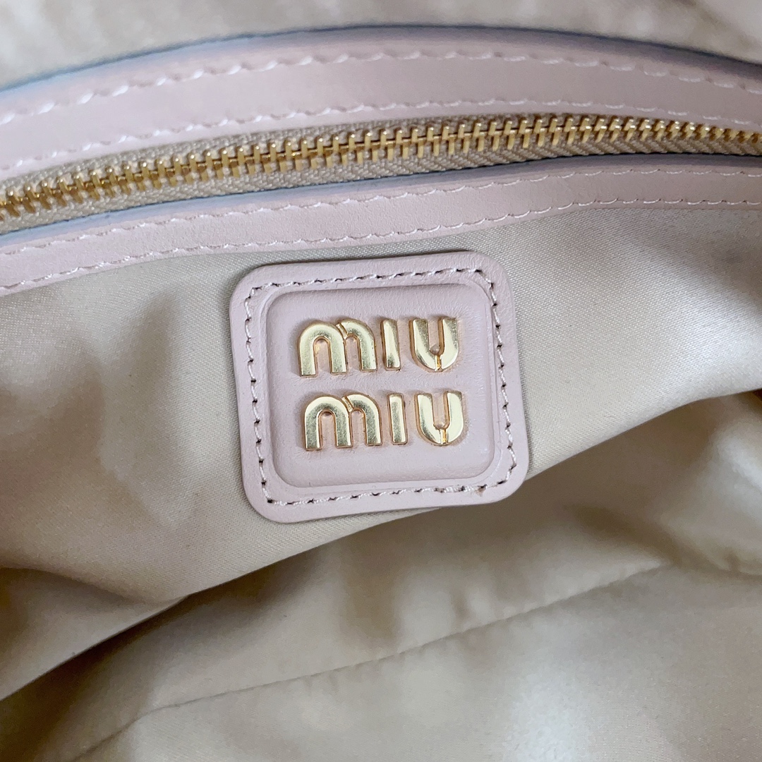 Miu Miu 01418