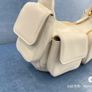 Miu Miu  01489