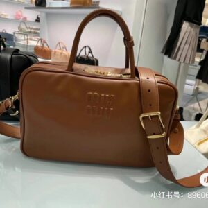 Miu Miu  01589