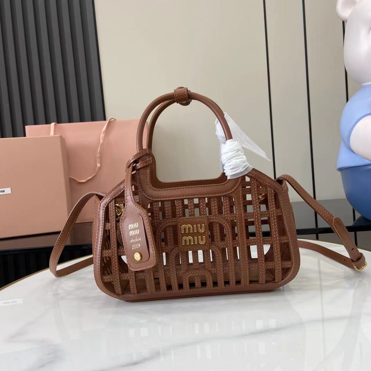 Miu Miu Cognac Leather Basket | Miu Miu