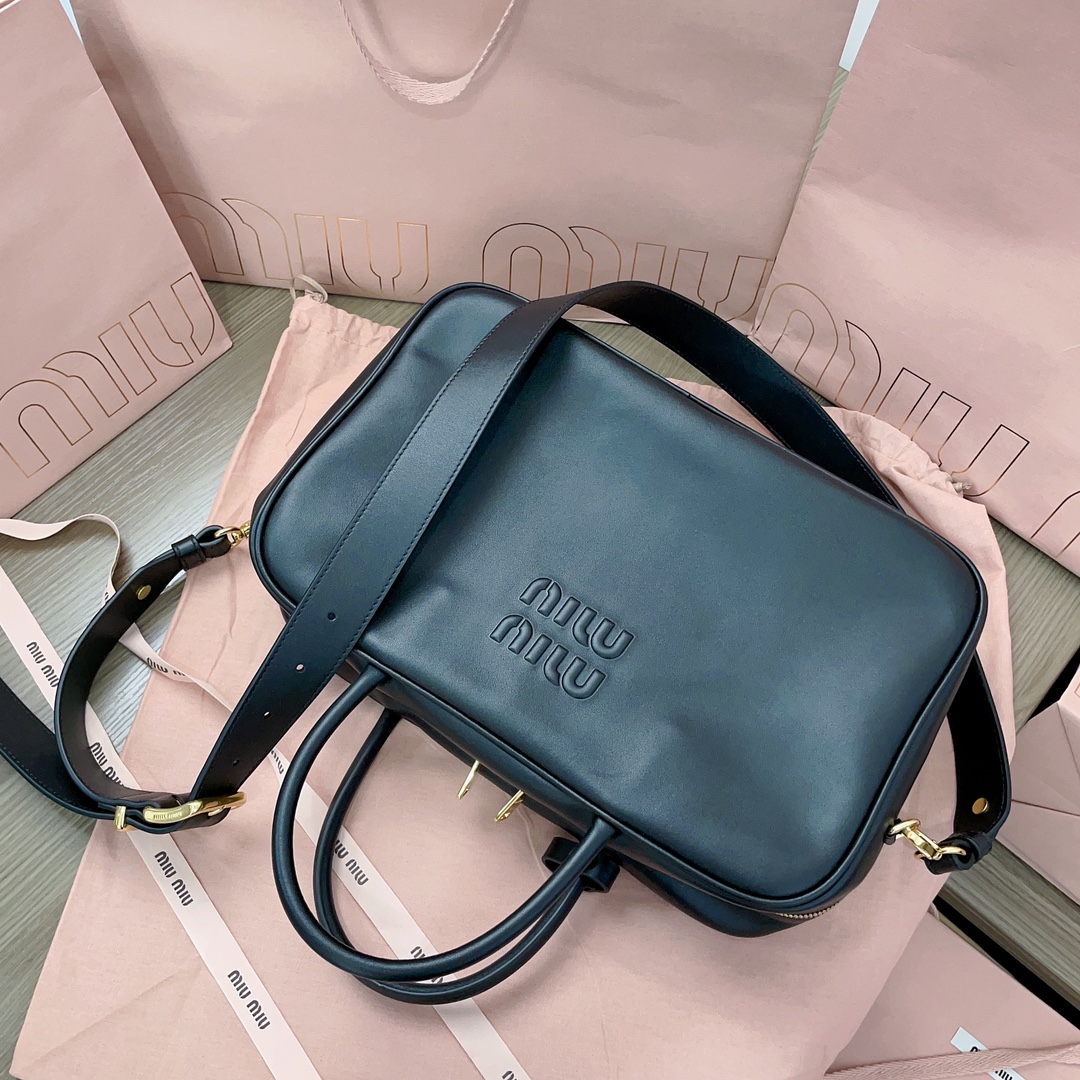 Miu Miu  01659