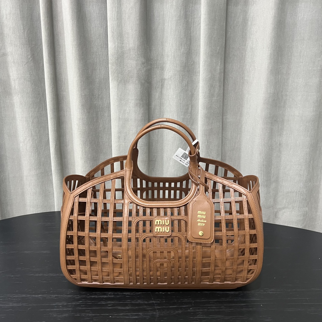 Miu Miu Cognac Leather Basket | Miu Miu