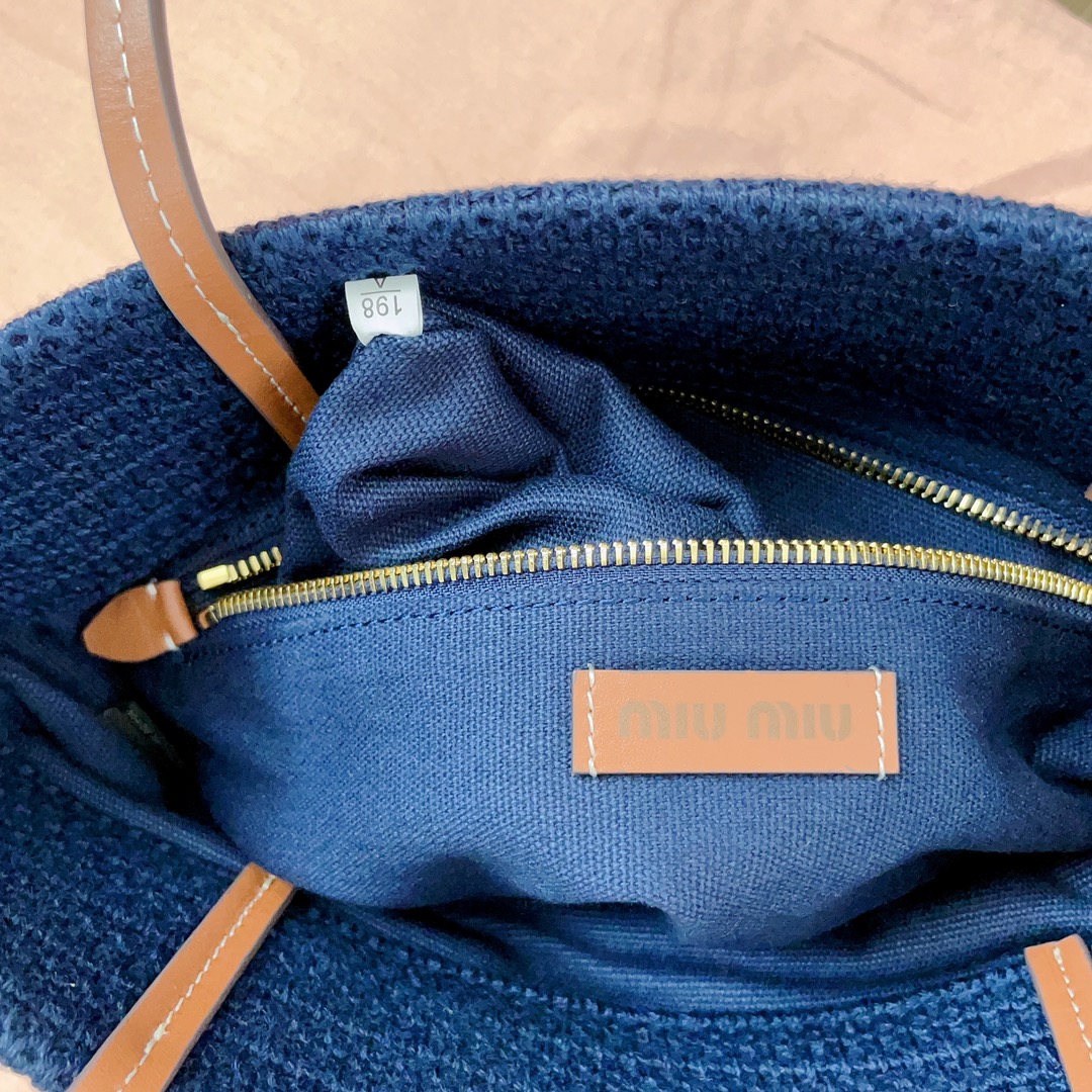 Miu Miu 01709