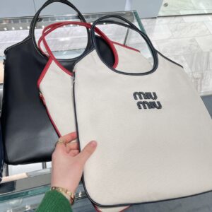 Miu Miu  01789