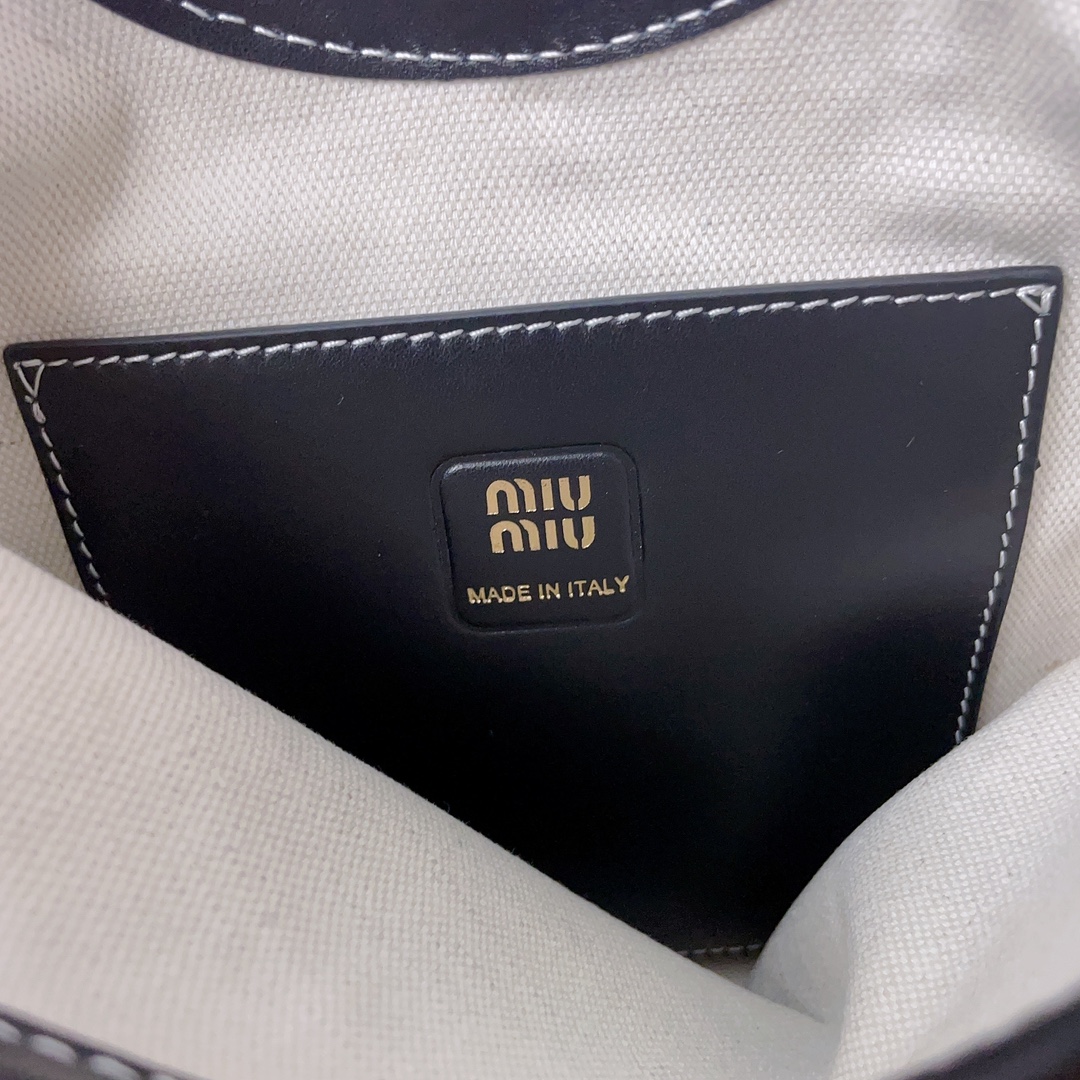 Miu Miu 01829