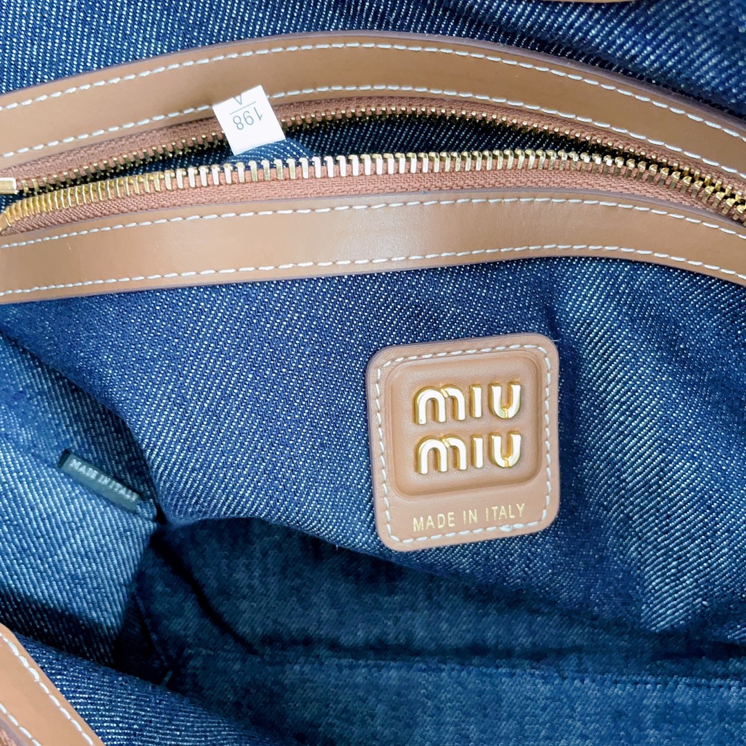 Miu Miu 02139