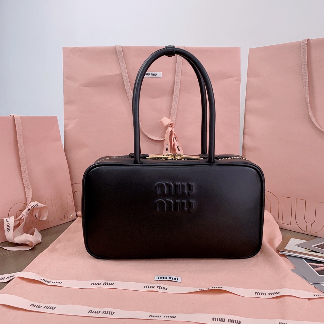 Miu Miu Black Beau Leather Top-handle Bag | Miu Miu