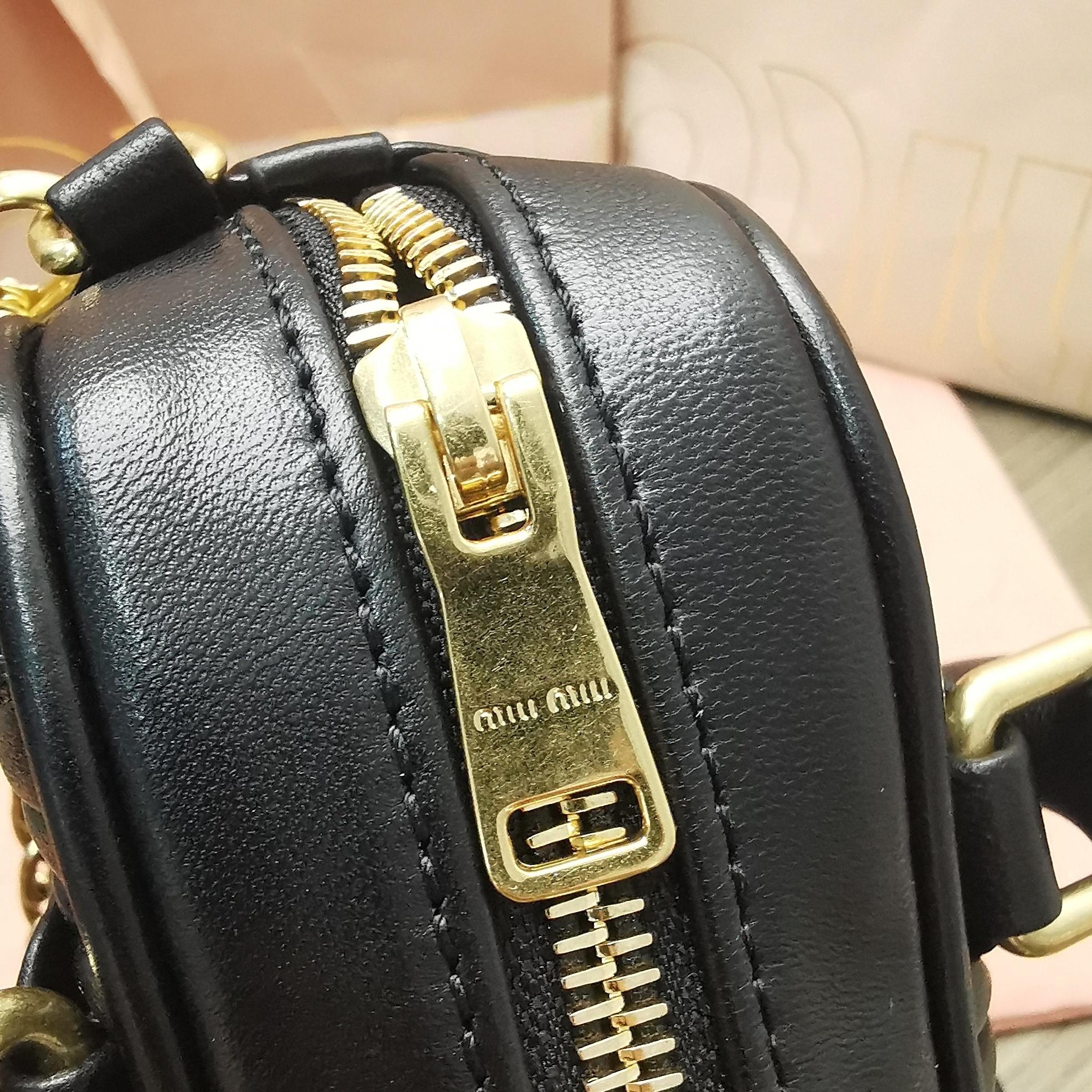 Miu Miu 02579