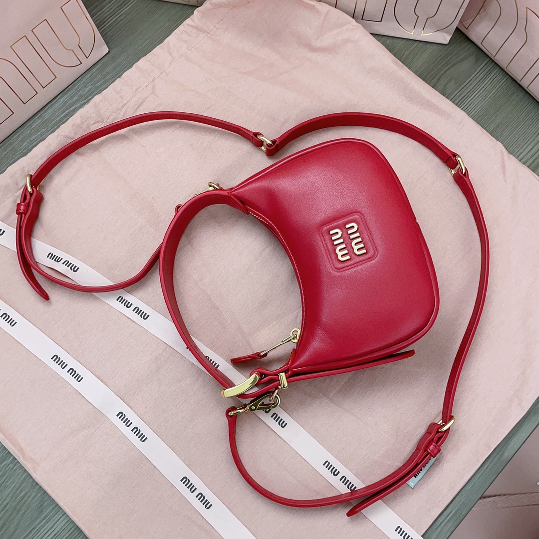Miu Miu  02589