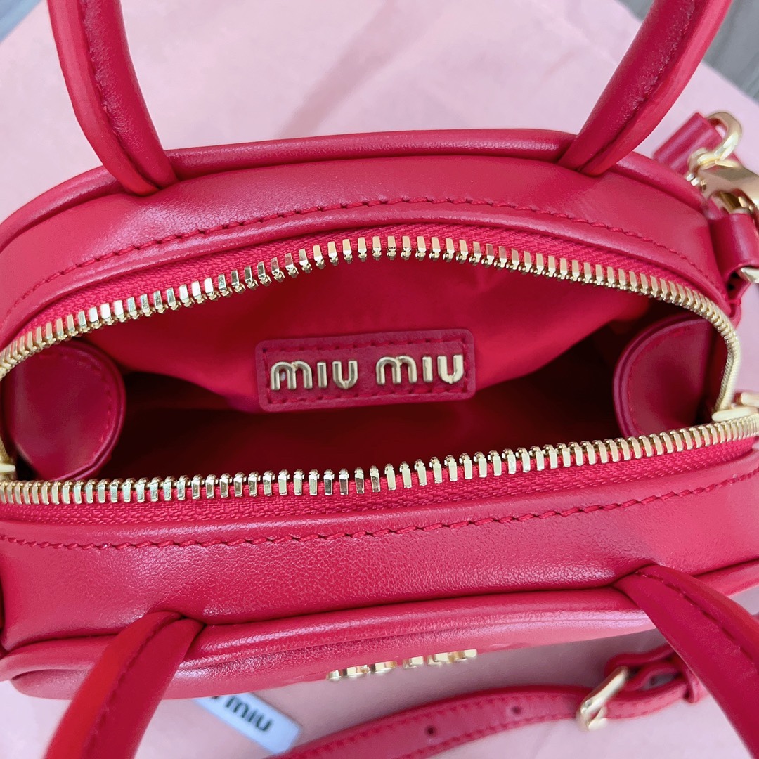 Miu Miu 02819