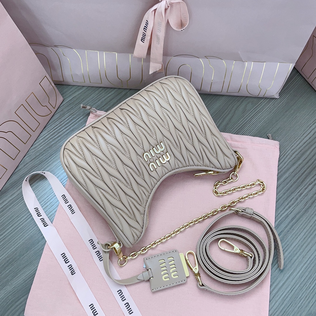 Miu Miu 02849