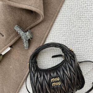 Miu Miu  03009