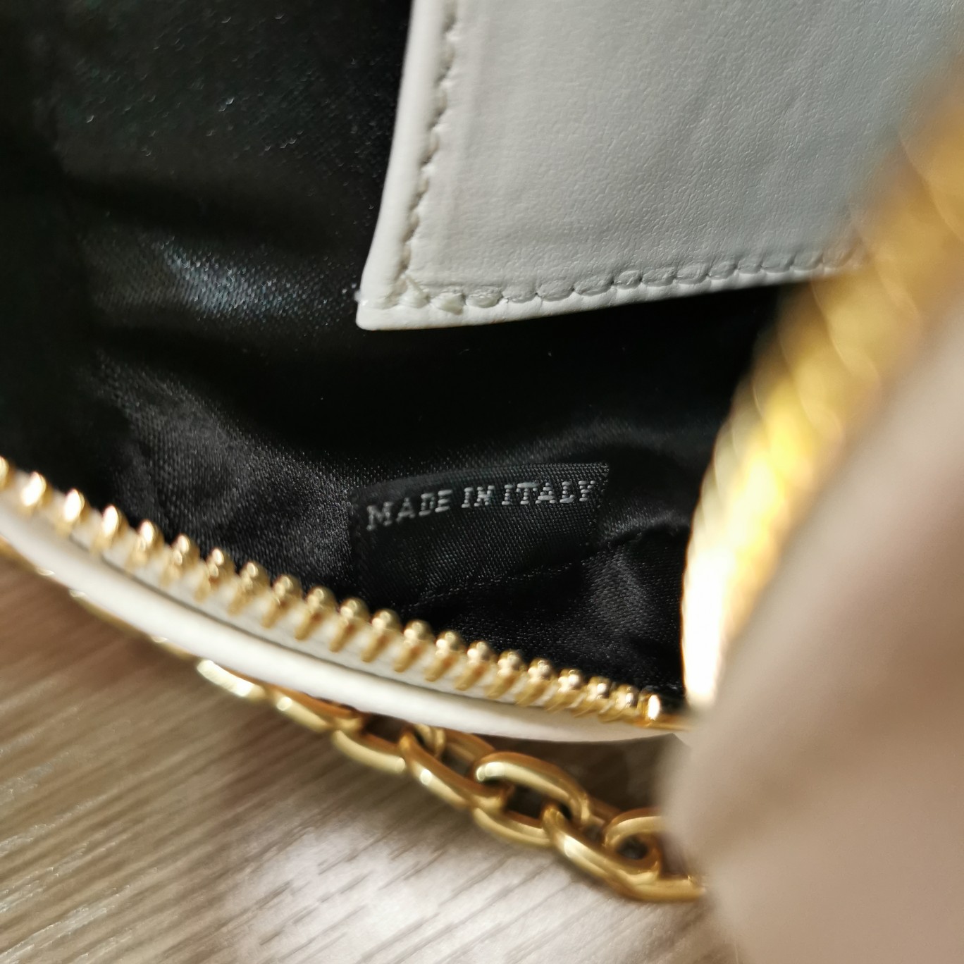 Miu Miu  03259