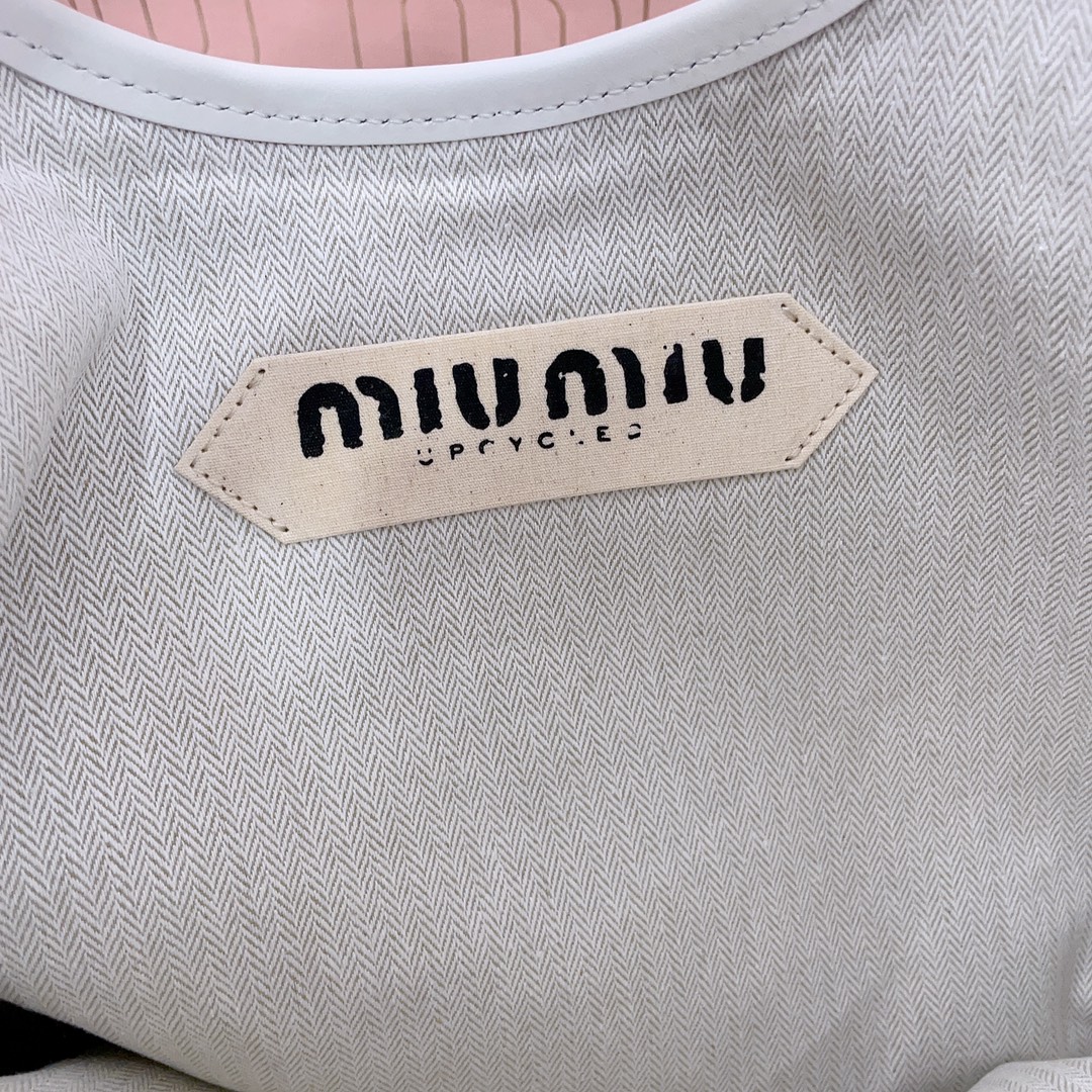 Miu Miu 03309