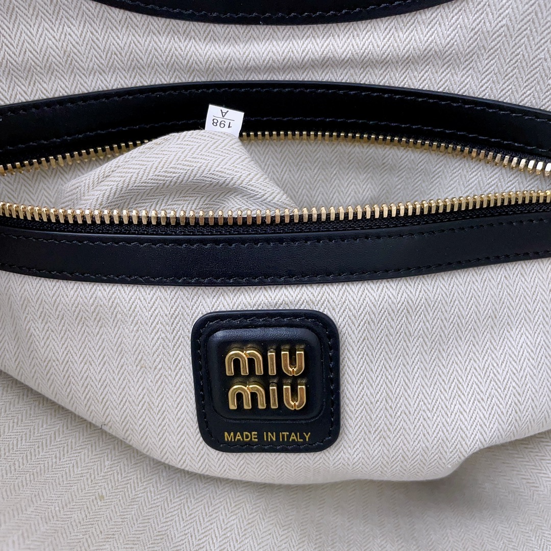 Miu Miu 03329