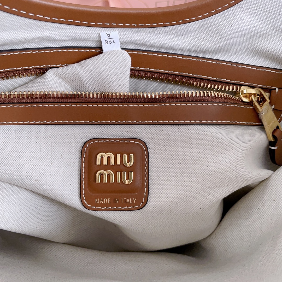 Miu Miu 03368