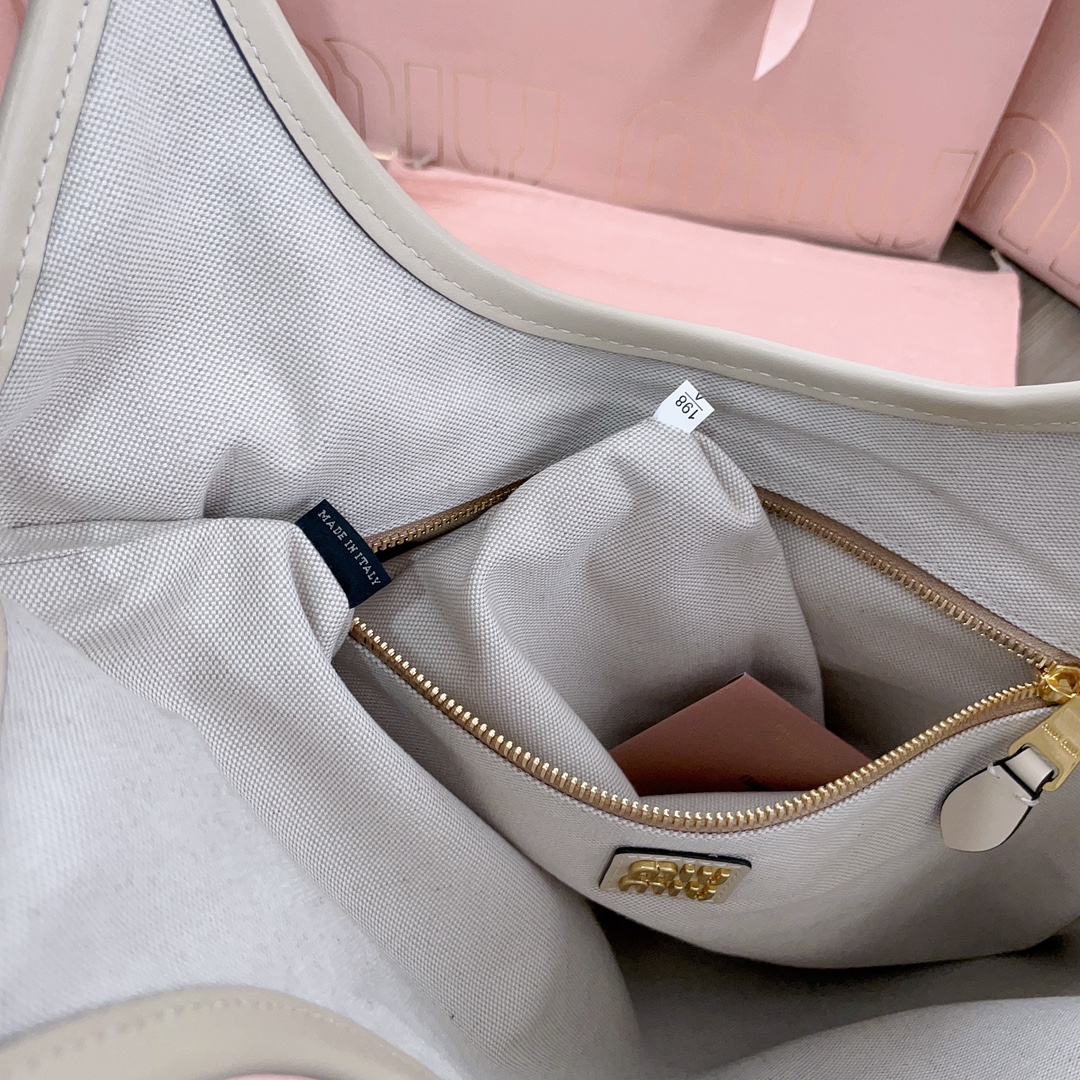 Miu Miu 03439