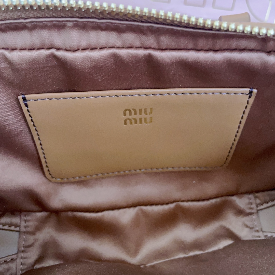 Miu Miu 03759
