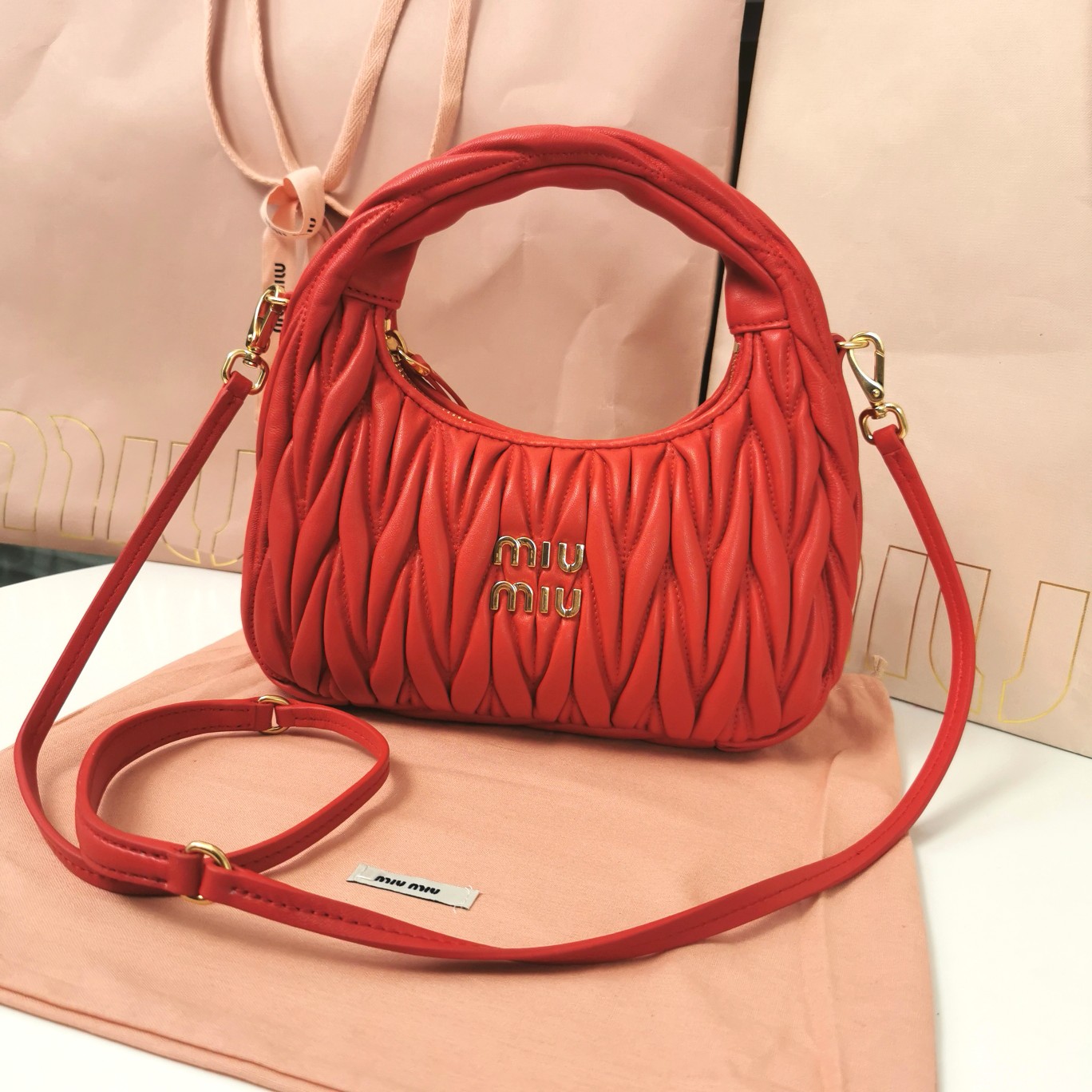 Miu Miu Mini Wander Matelassé Shoulder Bag | Red |