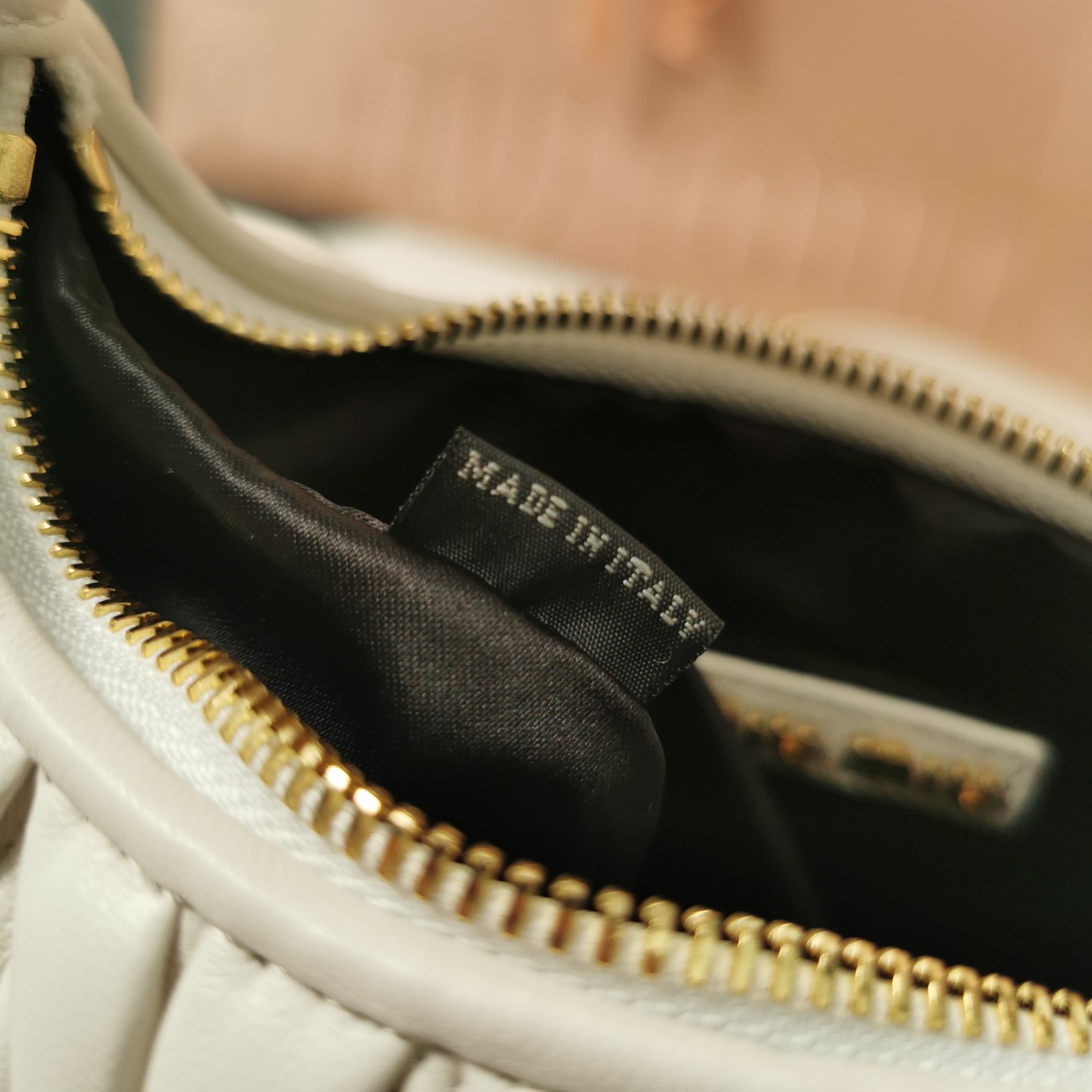 Miu Miu 03909