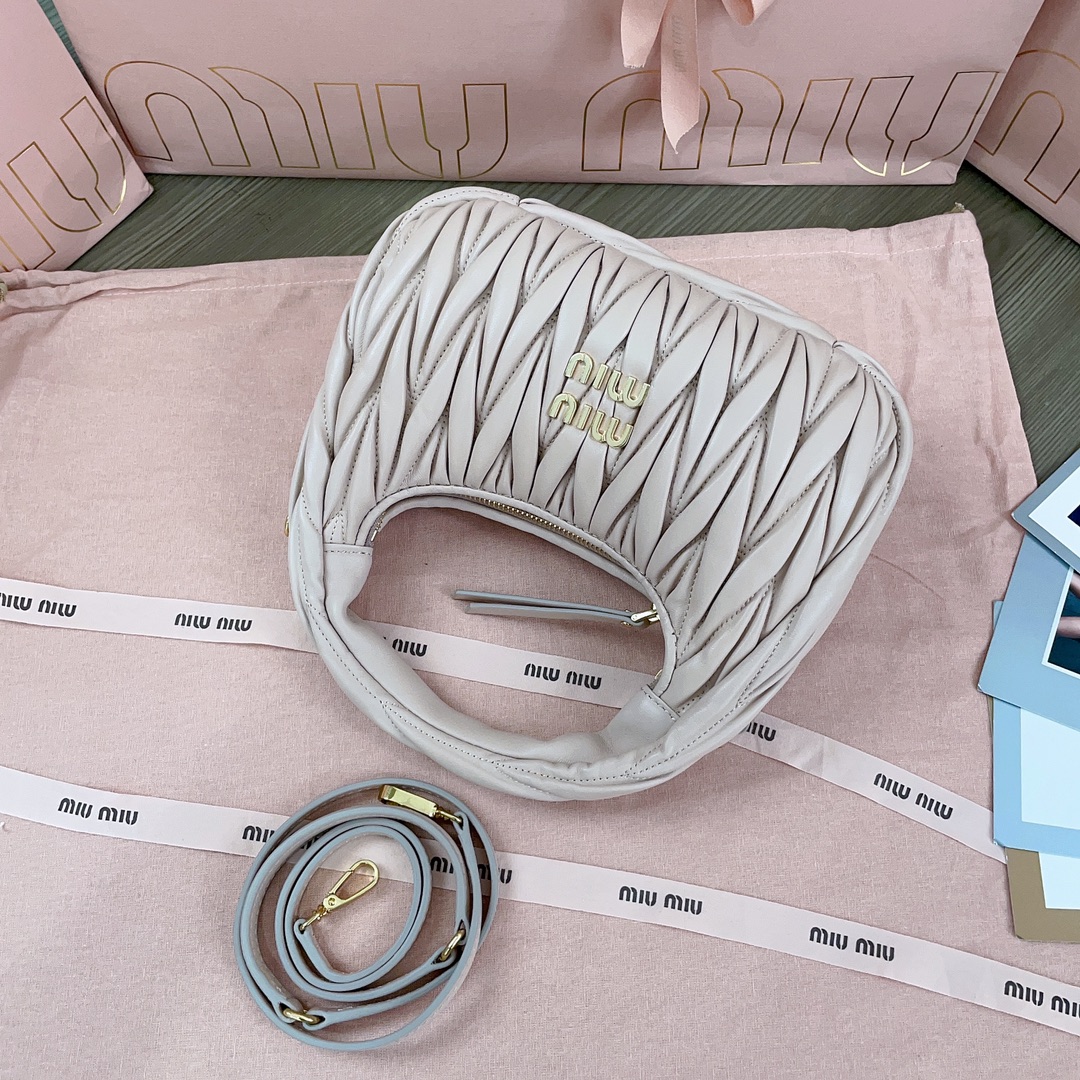 Miu Miu 04099