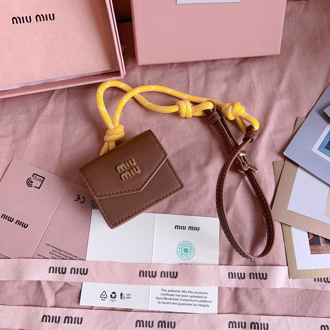 Miu Miu 04169