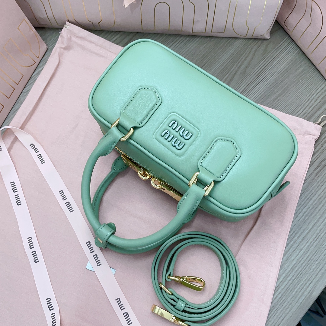 Miu Miu 04349